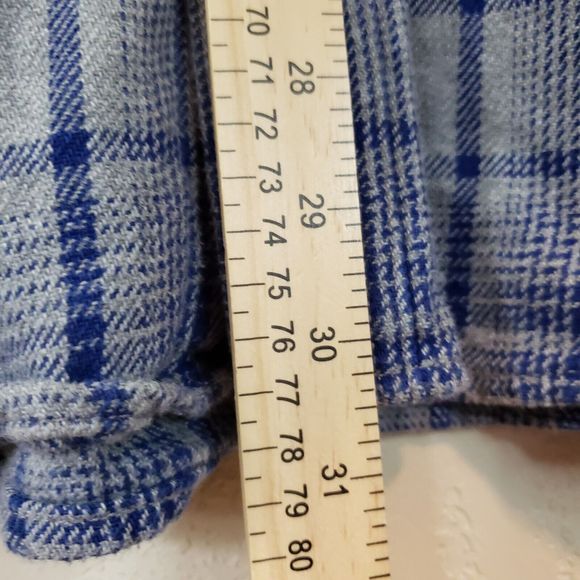 Duluth Trading Shirt Blue Plaid Burlyweight Flannel, Size Medium - Picture 8 of 9